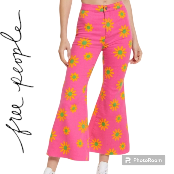 We The Free Pants - 🚨SOLD🚨NWT FP Youthquake High rise printed crop Flare jeans